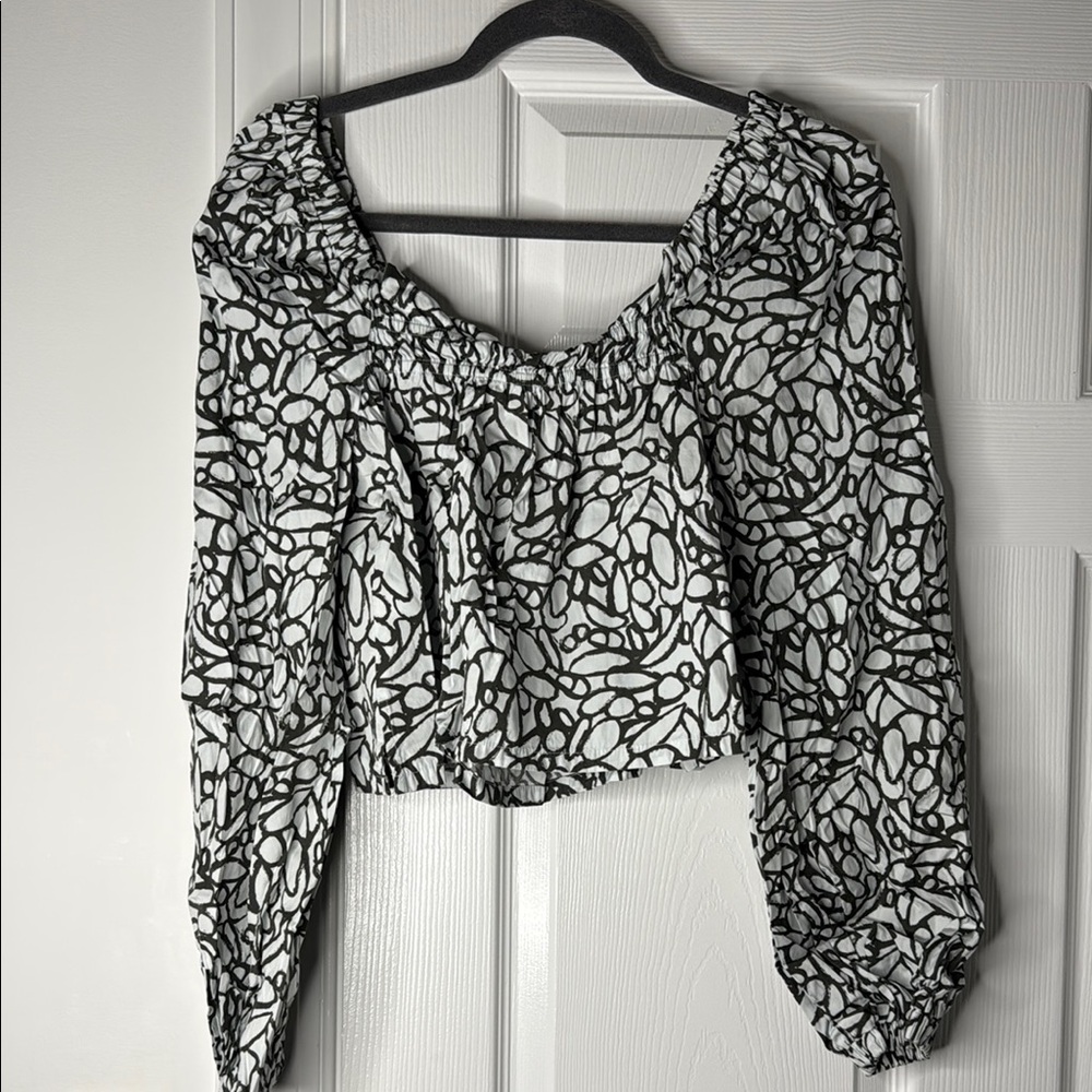 Stylish Black and White Women's Top